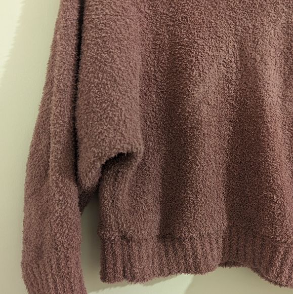 Fuzzy Cropped Pink Sweater - Picture 5 of 7